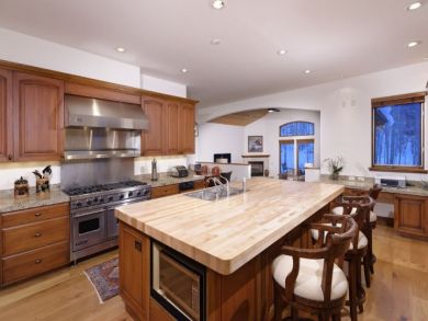 Luxury Aspen Vacation Rental Home Five Bedrooms